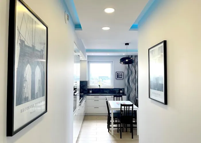 Z Tarasem I Widokiem Na Odre * فروتسواف