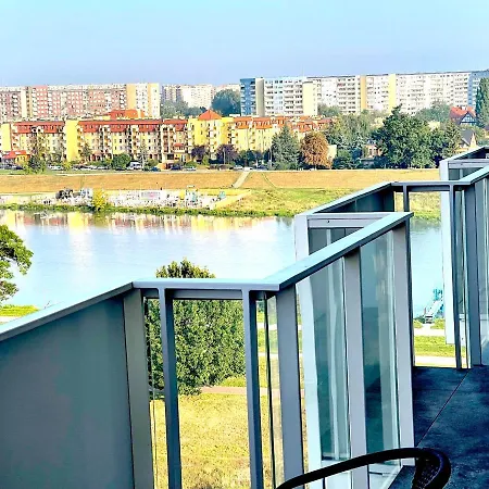 Z Tarasem I Widokiem Na Odre 아파트 *